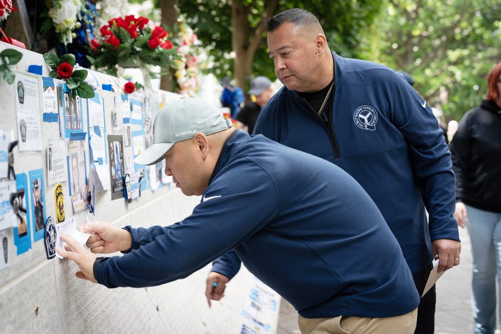 Lieutenant Young Lee at the National Memorial Wall