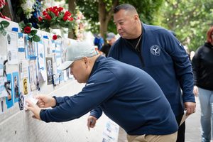 Lieutenant Young Lee at the National Memorial Wall